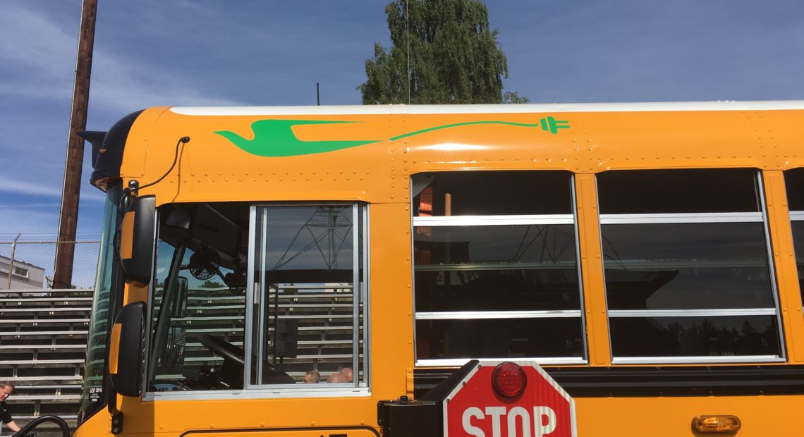 The first electric bus for a Washington school district went to the Franklin Pierce School District in Tacoma. Courtesy of Washington Governor's Office