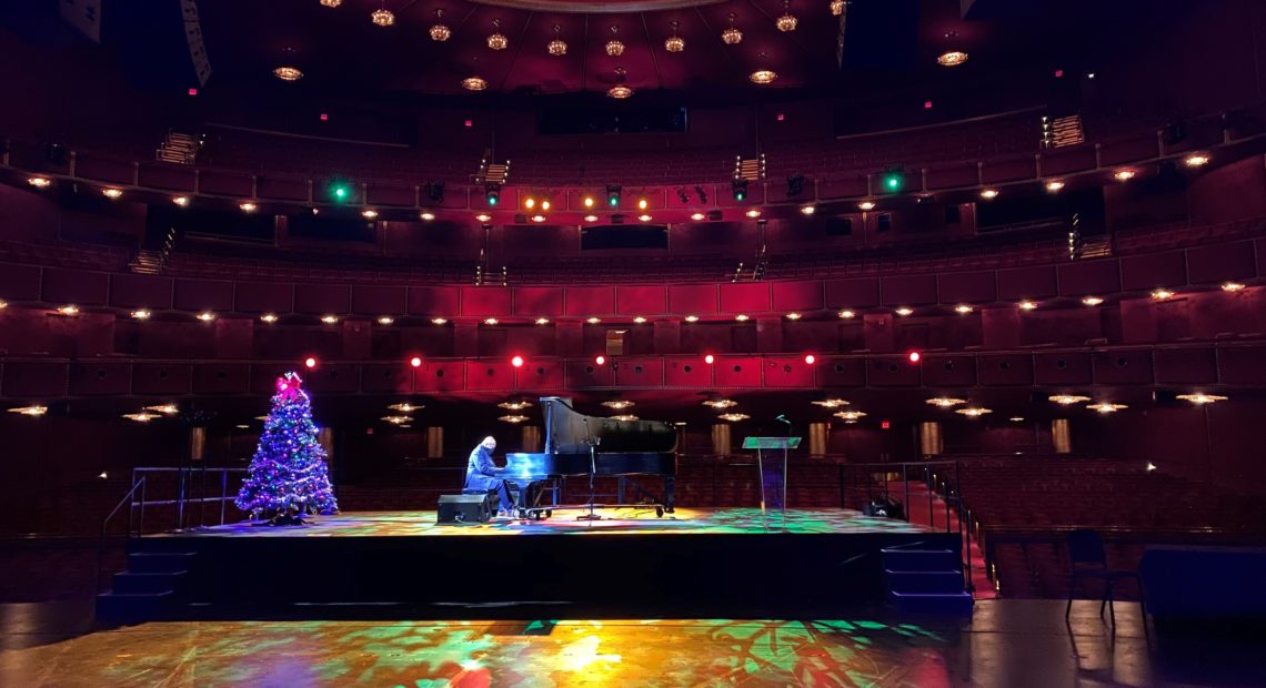 Pianist Kenny Barron performs as the audience looks out at the Opera House at the Kennedy Center in Washington D.C.. CREDIT: Felix Contreras