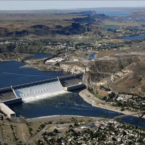 Grand Coulee Dam. Salmon advocates would like an updated Columbia River Treaty to include salmon and a functioning ecosystem