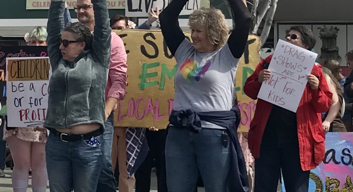 All ages drag shows support and protests in Richland.