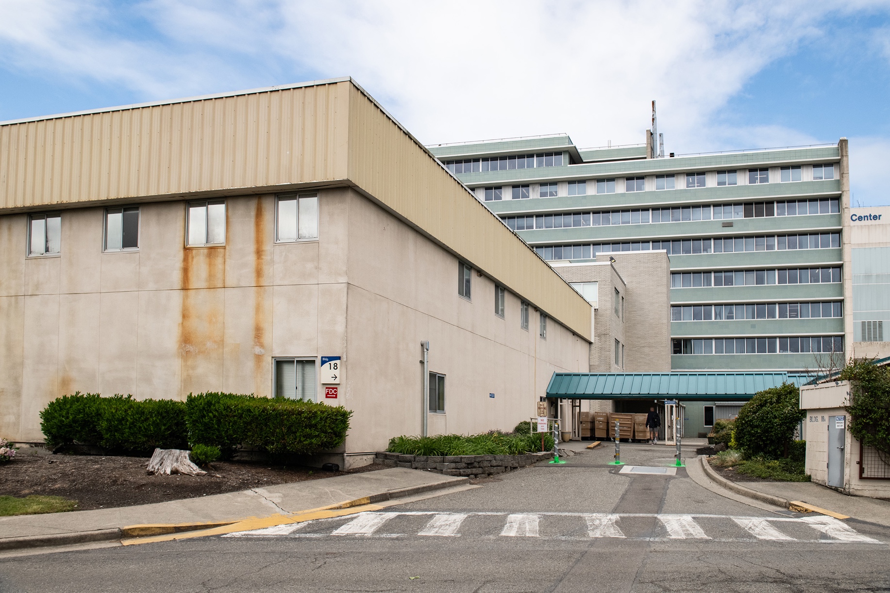 Building 18 of the Seattle VA Campus in Beacon Hill, where documents show a broken HVAC system as far back as 2017, resulting in no heat or air conditioning or air circulation, even during the COVID-19 pandemic. (Caroline Walker Evans for Cascade PBS) 